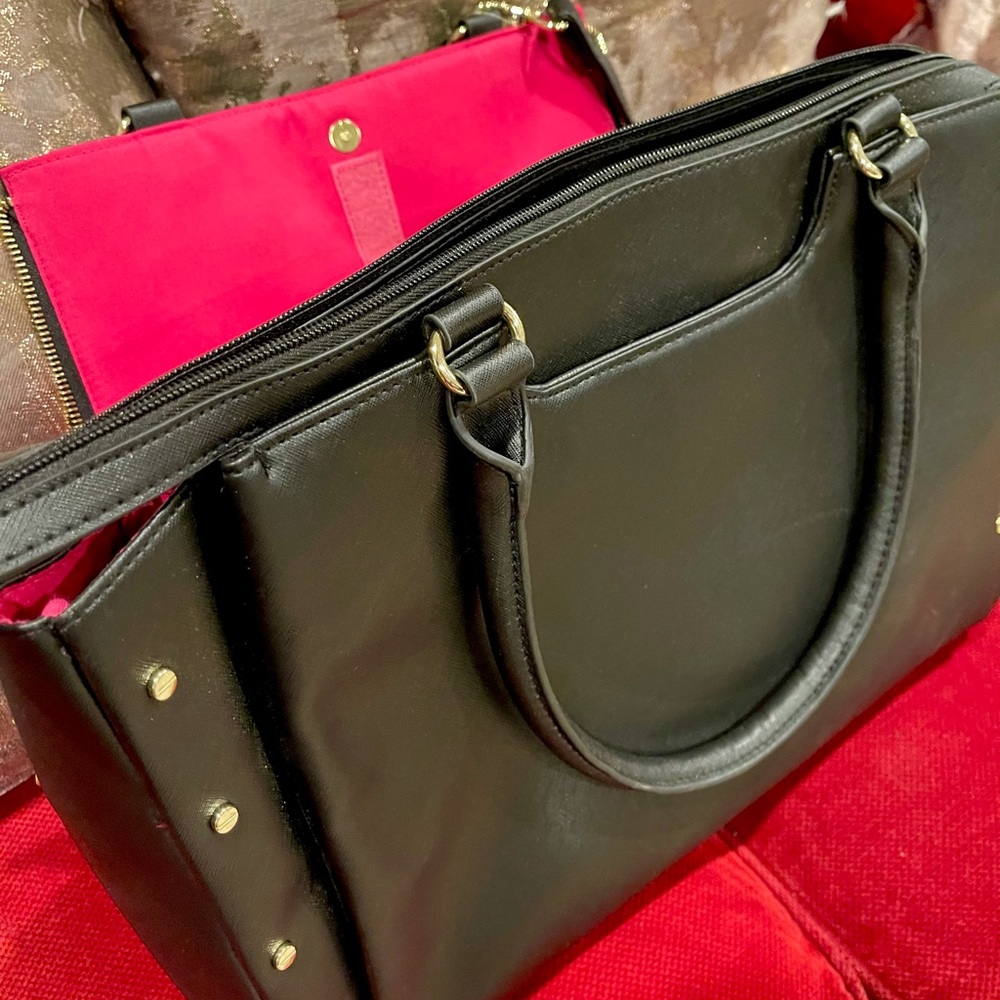 Avon Makeup Artist Bag